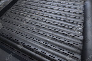 Водяные колосники отопительного котла дрова уголь